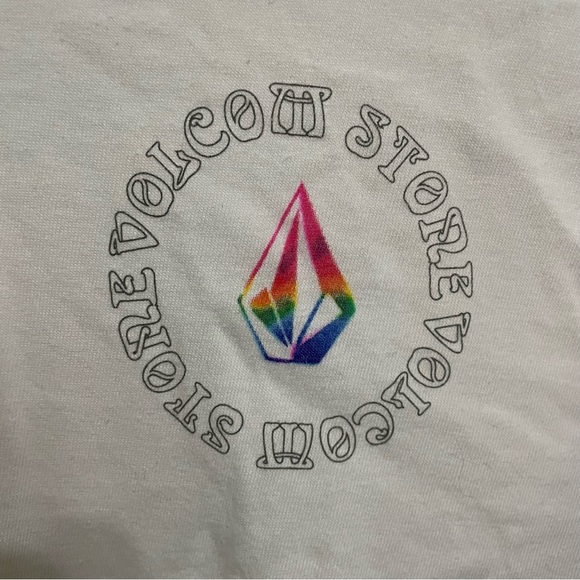 🤝 Volcom Store T-Shirt 🤝 - Picture 2 of 4
